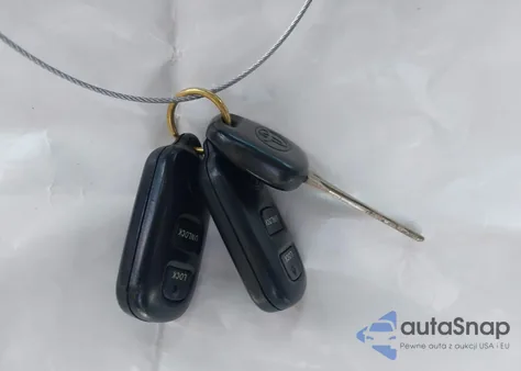 2005 Toyota Corolla Le from USA, damaged, VIN 2T1BR32E25C485408